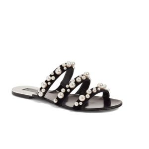 Leith Pearl embellished sandals - size 7